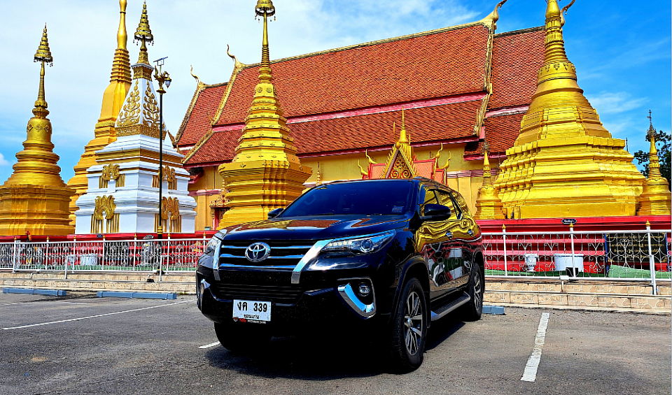รถ SUV ค่าบริการ เริ่มต้น กม.ละ 12 บ. ผดส. 5 ท่าน (ราคาต่อรองได้)